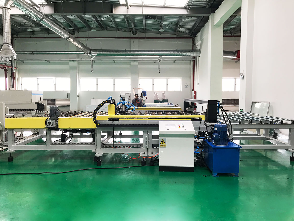 Custom-Built Equipment / Production Line